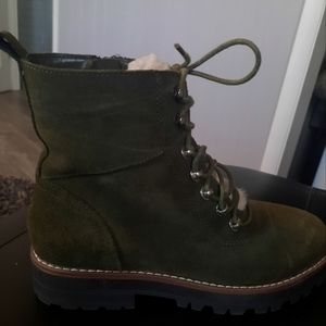 #Crown and Ivy #Dark Green #Size 6 #Winter lace up boots